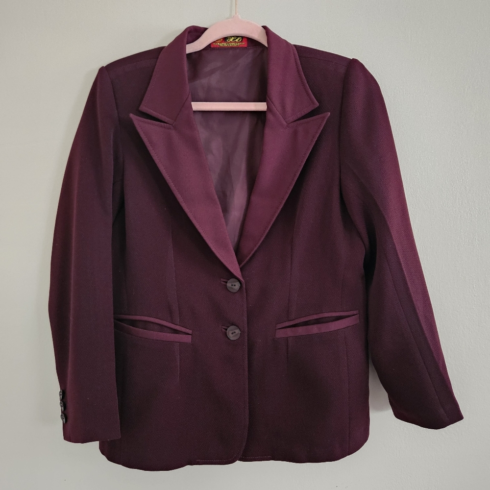 Women's Maroon Blazer Custom Made In Vietnam Unique Buttons Office Career Small